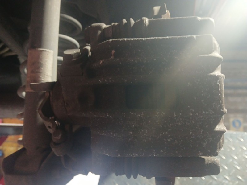 Recambio de pinza freno trasera derecha para skoda fabia ii (542) 1.4 referencia OEM IAM   