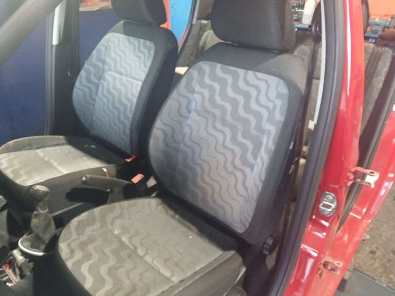 Recambio de asiento delantero izquierdo para skoda fabia ii (542) 1.4 referencia OEM IAM   