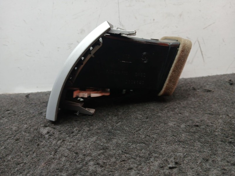 Recambio de aireador delantero derecho para skoda fabia ii (542) 1.4 referencia OEM IAM 5J0819702 - 2308140  