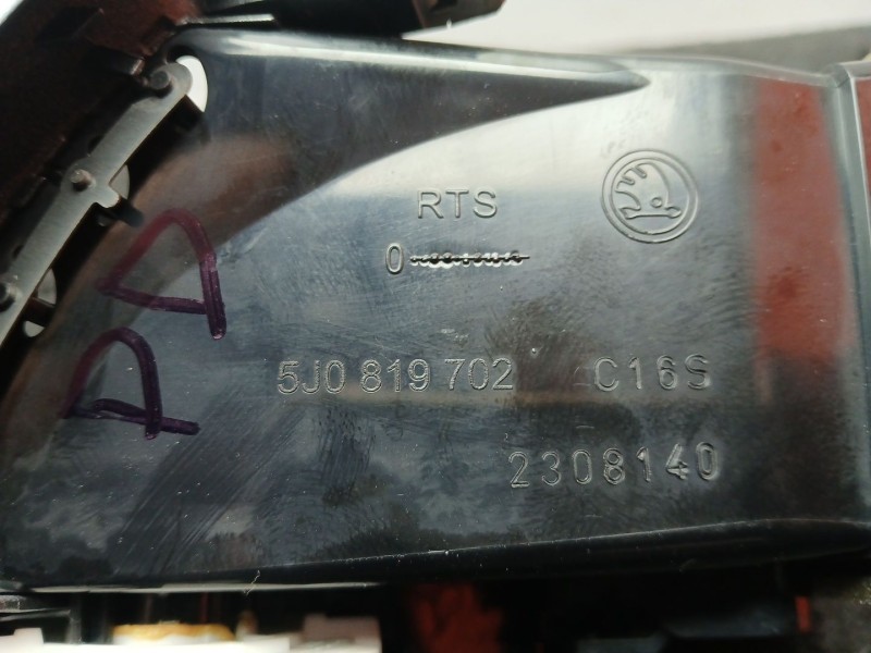 Recambio de aireador delantero derecho para skoda fabia ii (542) 1.4 referencia OEM IAM 5J0819702 - 2308140  