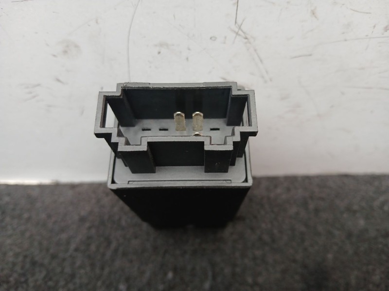 Recambio de rele para skoda fabia ii (542) 1.4 referencia OEM IAM 5J0959631  3 PINES