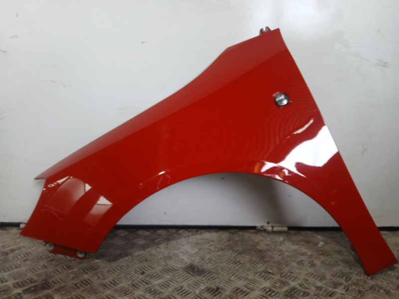 Recambio de aleta delantera izquierda para skoda fabia ii (542) 1.4 referencia OEM IAM   ROJA