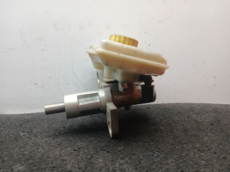 Recambio de bomba freno para audi a4 b7 avant (8ed) 2.0 tdi referencia OEM IAM 32067009  2 PINES