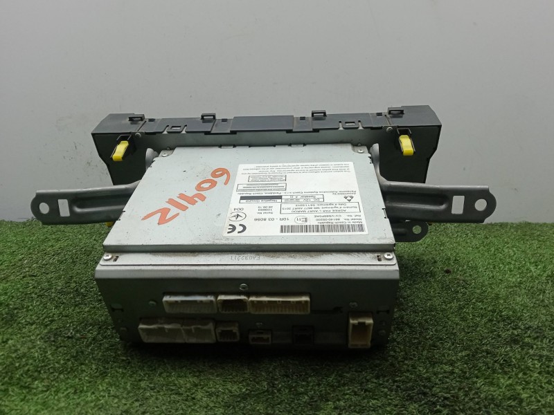 Recambio de pantalla multifuncion para toyota avensis sedán (_t27_) 1.8 (zrt271_) referencia OEM IAM 8614005200 - CVVS65F0AE  