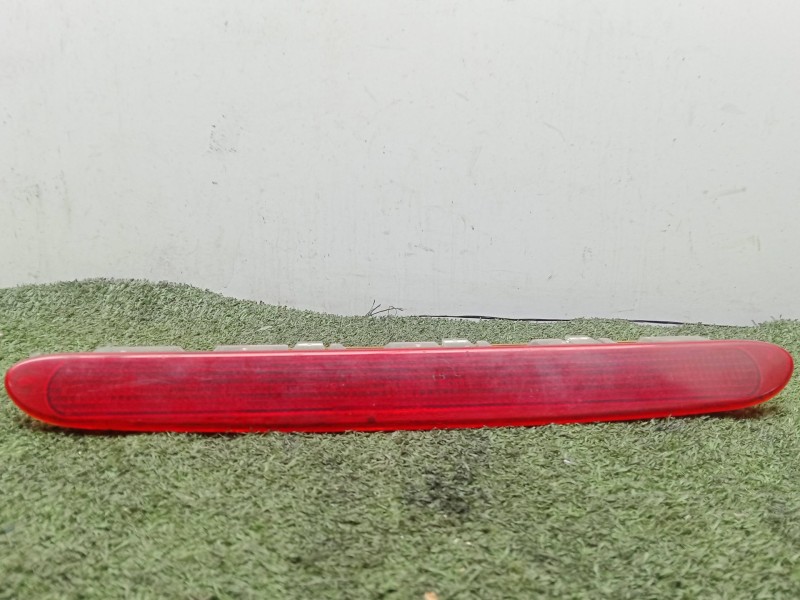 Recambio de luz central de freno para seat leon (1p1) 1.9 tdi referencia OEM IAM   