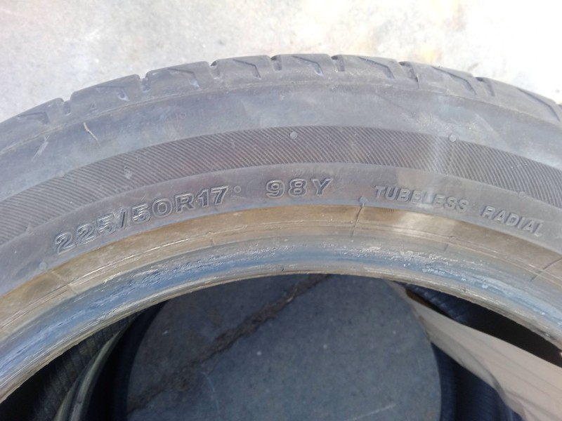 Recambio de pareja neumaticos para alfa romeo 159 (939_) 2.4 jtdm q4 (939axmb2) referencia OEM IAM 225/50R17-98Y 98Y - TURISMO B