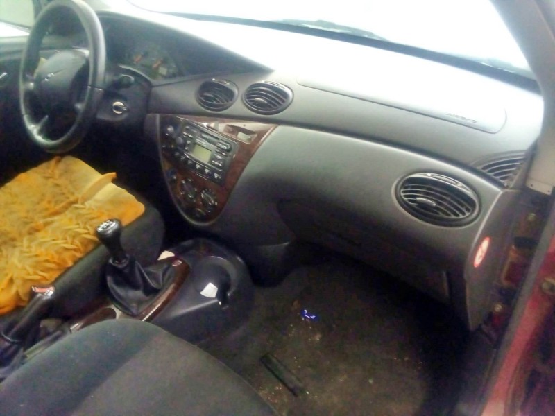 ford focus i sedán (dfw) del año 1999