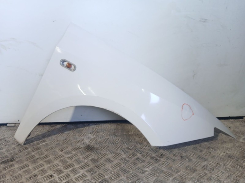 Recambio de aleta delantera derecha para seat ibiza iv sc (6j1, 6p5) 1.6 tdi referencia OEM IAM   BLANCA
