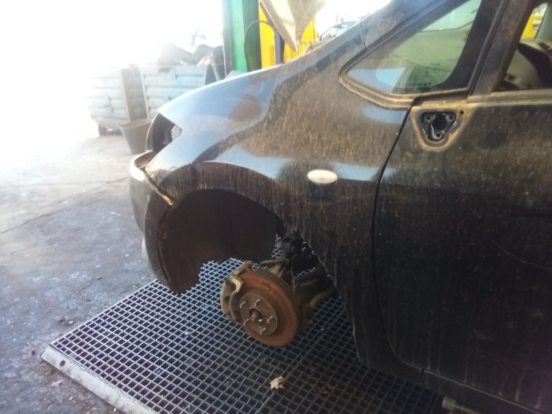 Recambio de aleta delantera izquierda para toyota auris (_e15_) 1.6 (zre151_) referencia OEM IAM   