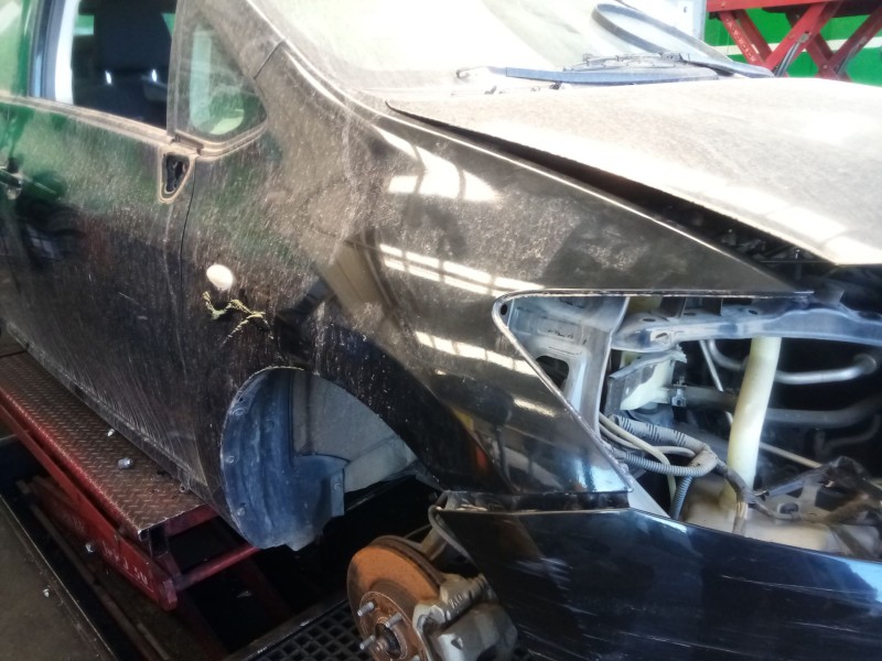 Recambio de aleta delantera derecha para toyota auris (_e15_) 1.6 (zre151_) referencia OEM IAM   