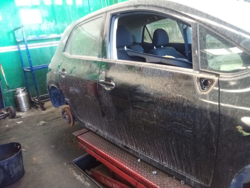 Recambio de puerta delantera derecha para toyota auris (_e15_) 1.6 (zre151_) referencia OEM IAM   