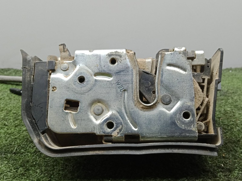 Recambio de cerradura puerta trasera izquierda para bmw x5 (e53) 3.0 i referencia OEM IAM 8402601 7.PINES 