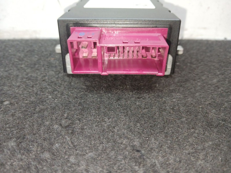 Recambio de modulo electronico para bmw 3 (e90) 320 d referencia OEM IAM 55892110 HELBAKO 2 CONECTORES