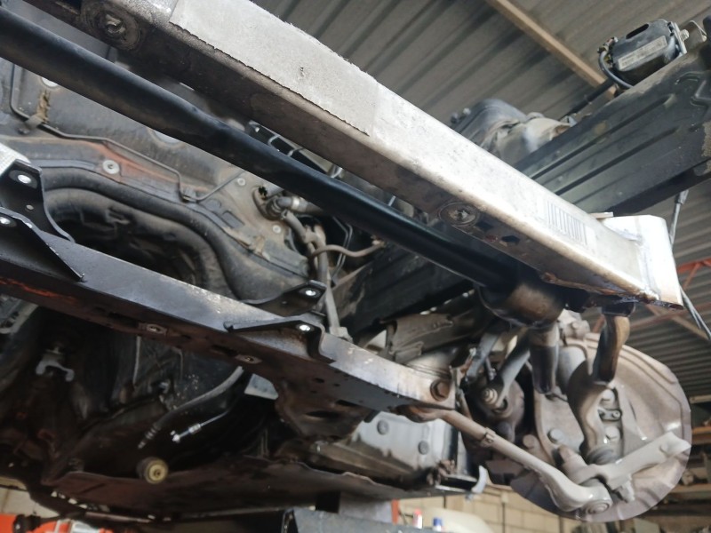 Recambio de puente delantero para bmw 3 (e90) 320 d referencia OEM IAM   