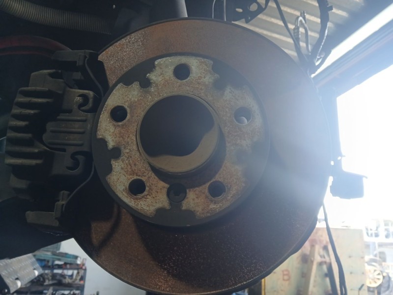 Recambio de mangueta delantera derecha para bmw 3 (e90) 320 d referencia OEM IAM   