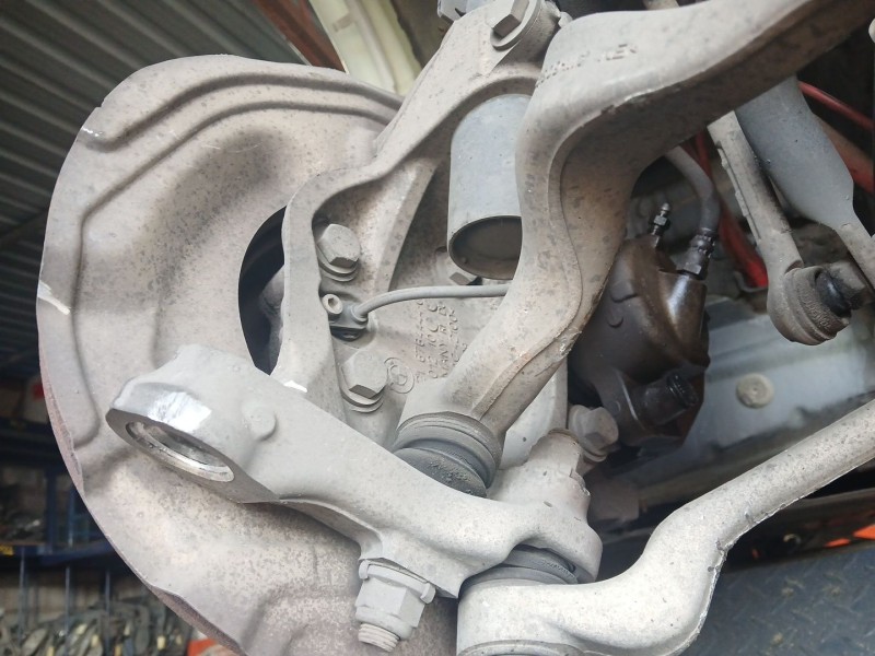 Recambio de mangueta delantera derecha para bmw 3 (e90) 320 d referencia OEM IAM   