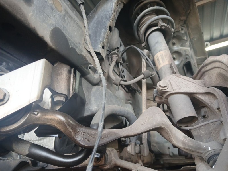 Recambio de brazo suspension inferior delantero izquierdo para bmw 3 (e90) 320 d referencia OEM IAM   