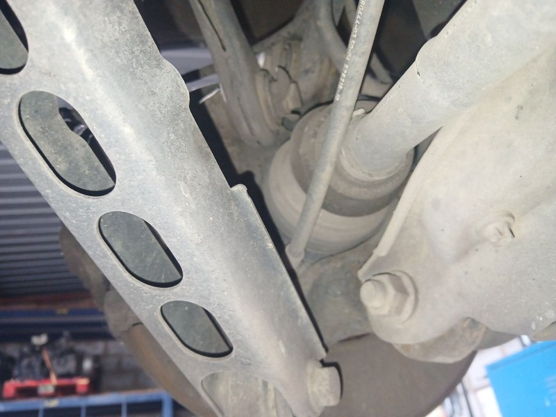 Recambio de mangueta trasera derecha para bmw 3 (e90) 320 d referencia OEM IAM   