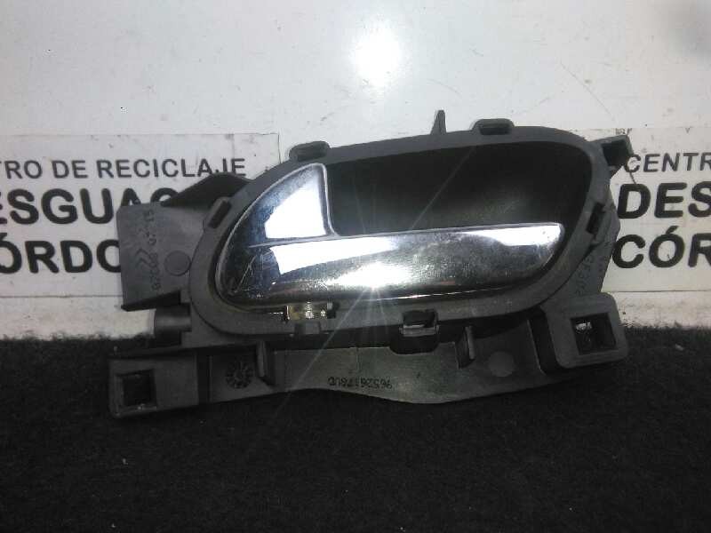 Recambio de maneta interior delantera izquierda para peugeot 407 1.6 hdi referencia OEM IAM 96526178 CROMADA 