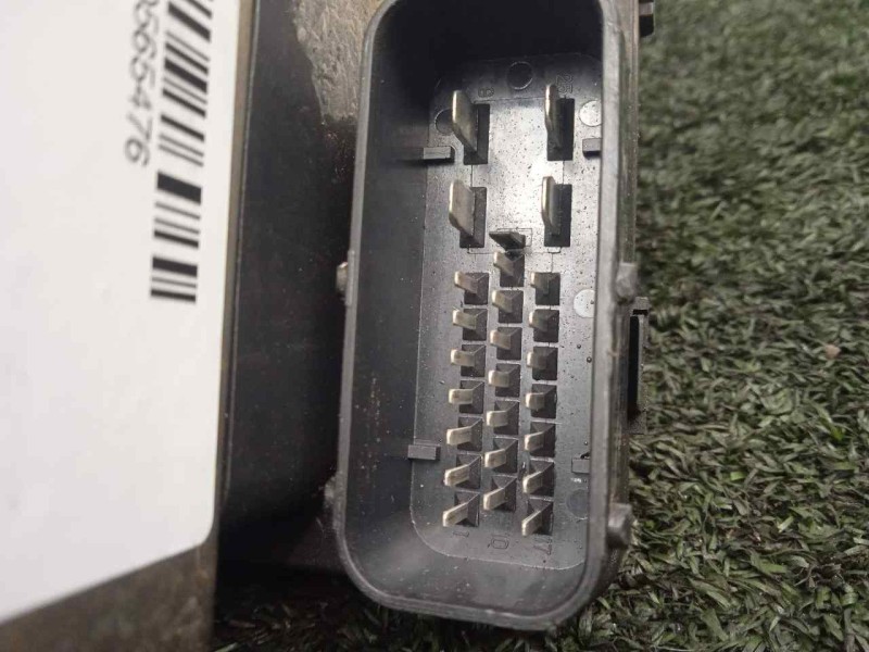 Recambio de abs para kia carnival 2.9 turbodiesel cat referencia OEM IAM 0K56T437AE-0K56T437A0-BH60102400 MANDO 