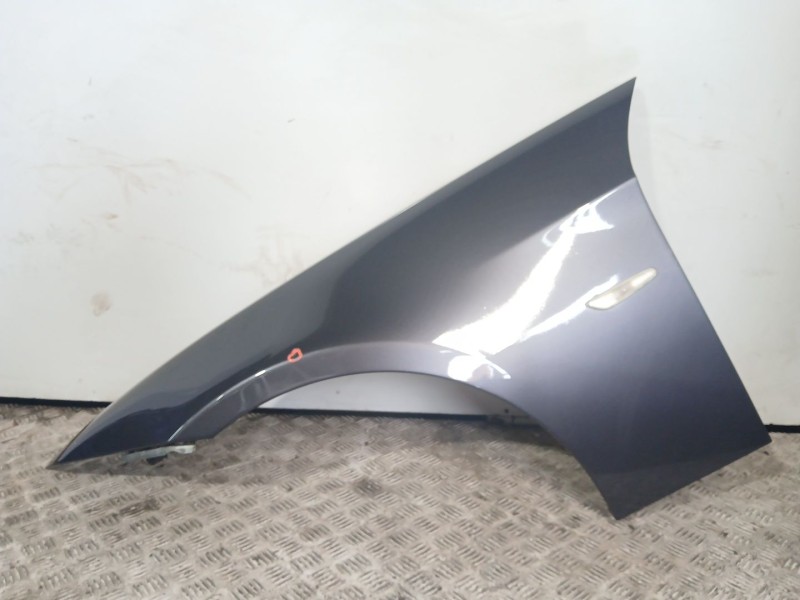 Recambio de aleta delantera izquierda para bmw 3 (e90) 320 d referencia OEM IAM   GRIS OSCURO