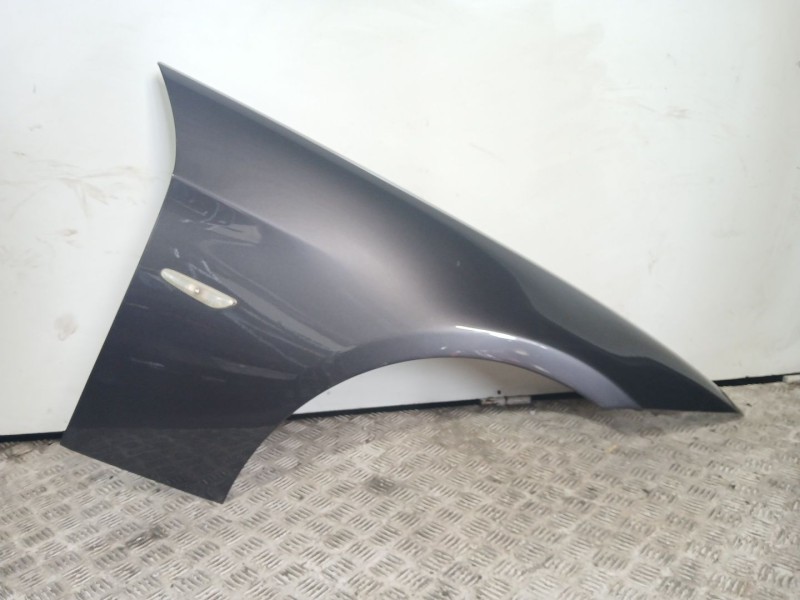 Recambio de aleta delantera derecha para bmw 3 (e90) 320 d referencia OEM IAM   GRIS OSCURO