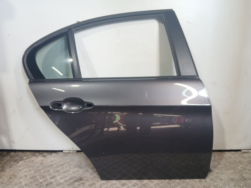 Recambio de puerta trasera derecha para bmw 3 (e90) 320 d referencia OEM IAM   GRIS OSCURO