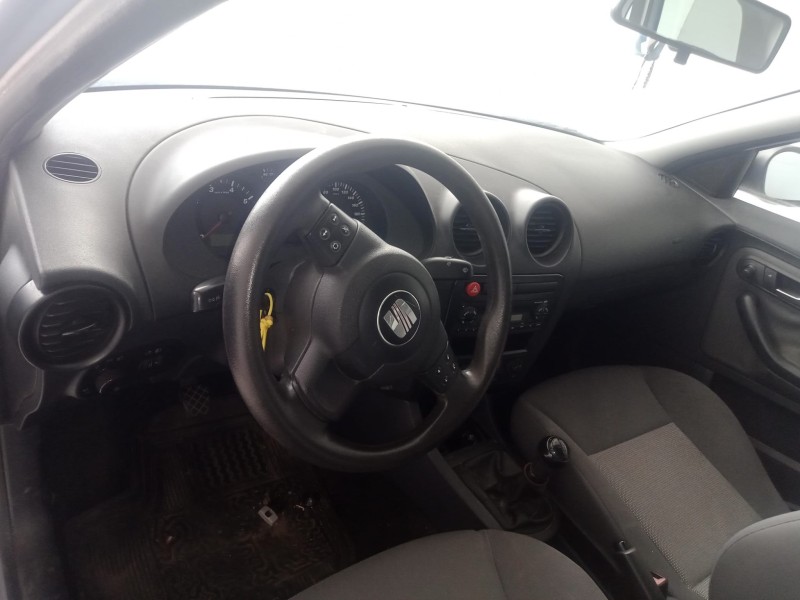 seat cordoba (6l2) del año 2004