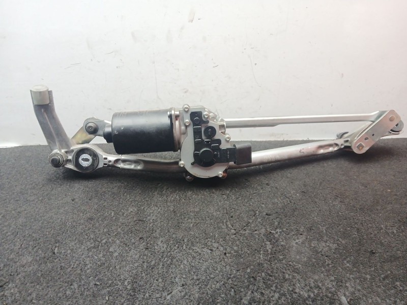 Recambio de motor limpia delantero para bmw 3 (e90) 320 d referencia OEM IAM 691240401 VALEO 4 PINES