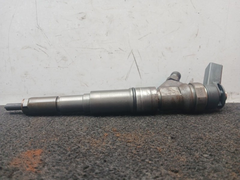 Recambio de inyector para bmw 3 (e90) 320 d referencia OEM IAM 0445110216 - 7793836 BOSCH 