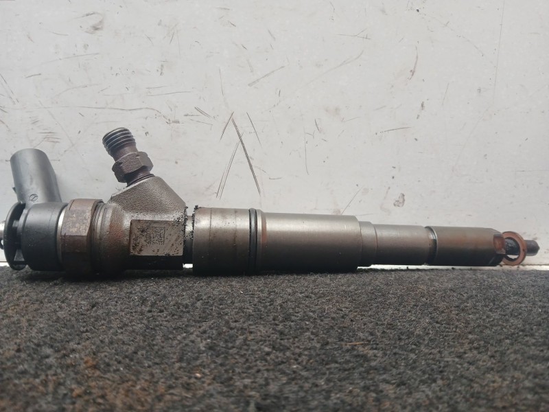 Recambio de inyector para bmw 3 (e90) 320 d referencia OEM IAM 0445110216 - 7793836 BOSCH 