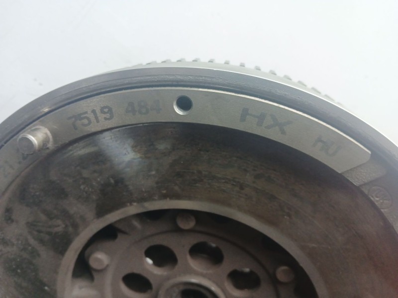 Recambio de volante motor para bmw 3 (e90) 320 d referencia OEM IAM 9519484  