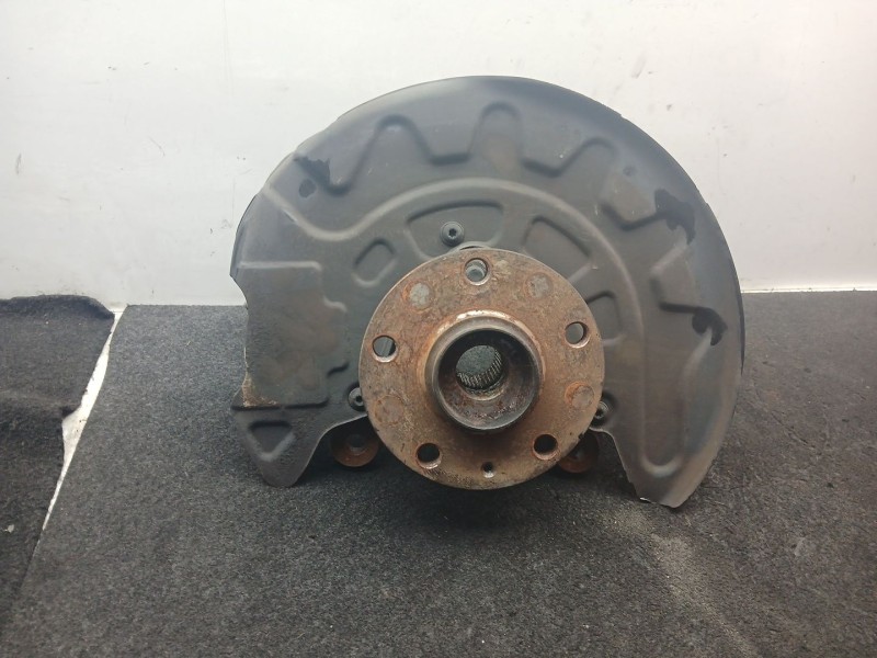 Recambio de mangueta delantera izquierda para seat leon st (5f8) 1.6 tdi referencia OEM IAM 5Q0256R  