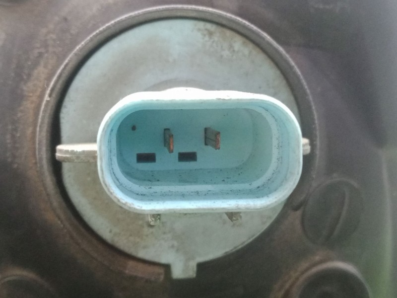 Recambio de faro derecho para hyundai elantra iii sedán (xd) 2.0 crdi referencia OEM IAM   