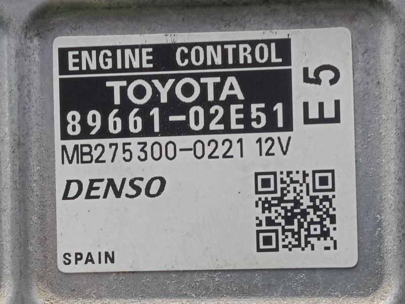 Recambio de centralita motor uce para toyota auris (_e15_) 1.6 (zre151_) referencia OEM IAM 8966102E51 - MB2753000221  DENSO