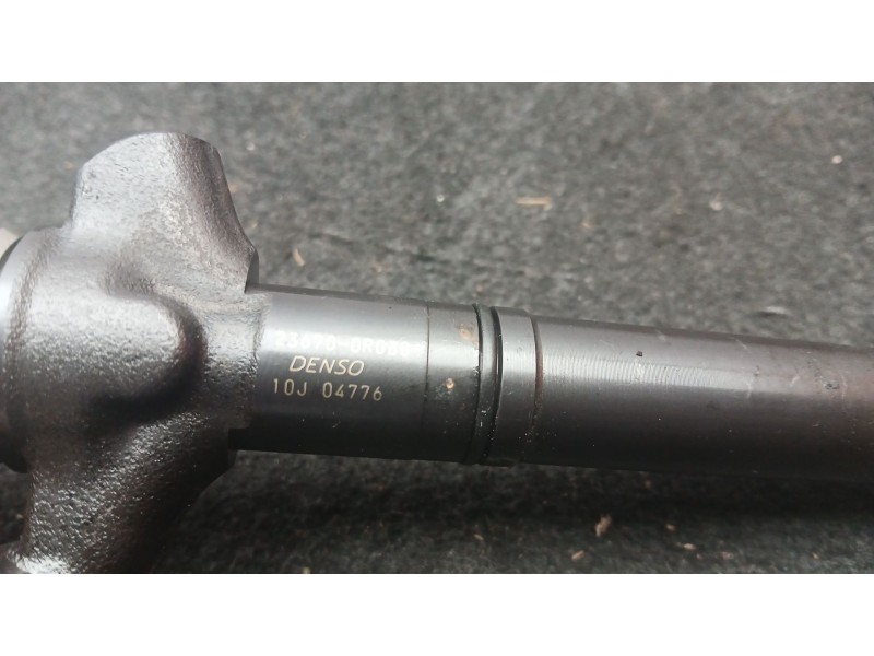 Recambio de inyector para toyota avensis (_t25_) 2.0 d-4d (adt250_) referencia OEM IAM 236700R030 DENSO 