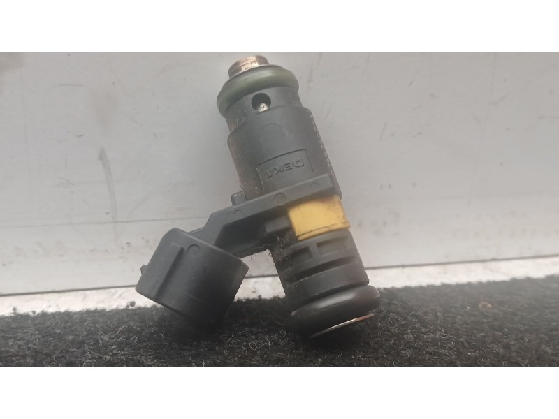 Recambio de inyector para skoda fabia ii (542) 1.4 referencia OEM IAM 036906031AG  