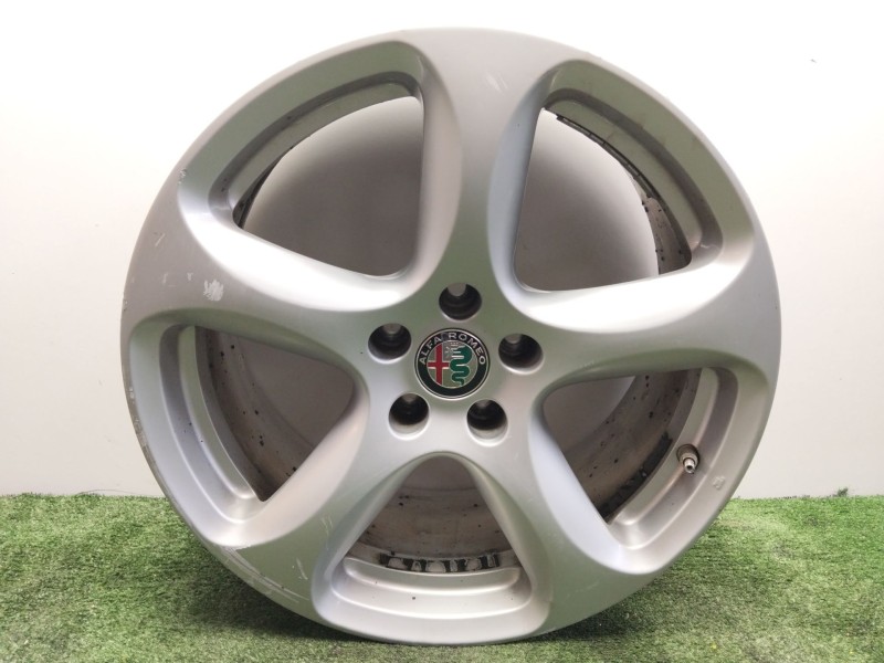 Recambio de llanta para alfa romeo stelvio (949_) 2.0 q4 (949.axf2a) referencia OEM IAM 156128980  18´´PULGADAS