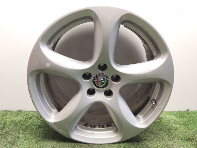 Recambio de llanta para alfa romeo stelvio (949_) 2.0 q4 (949.axf2a) referencia OEM IAM 156128980  18´´PULGADAS