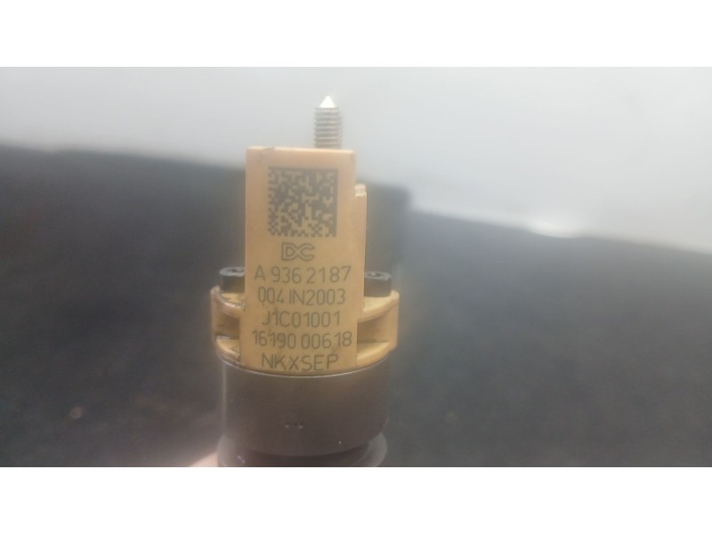 Recambio de inyector para mercedes-benz atego 1321 ls 4x2 referencia OEM IAM A9362187 - 1619000619  