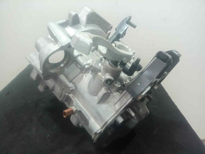Recambio de caja cambios para seat ibiza (6p1) 1.2 tsi referencia OEM IAM PNZ 5 VELOCIDADES MANUAL