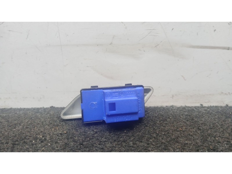 Recambio de mando cierre centralizado para volkswagen golf vi (5k1) 1.6 tdi referencia OEM IAM 5K0962125  