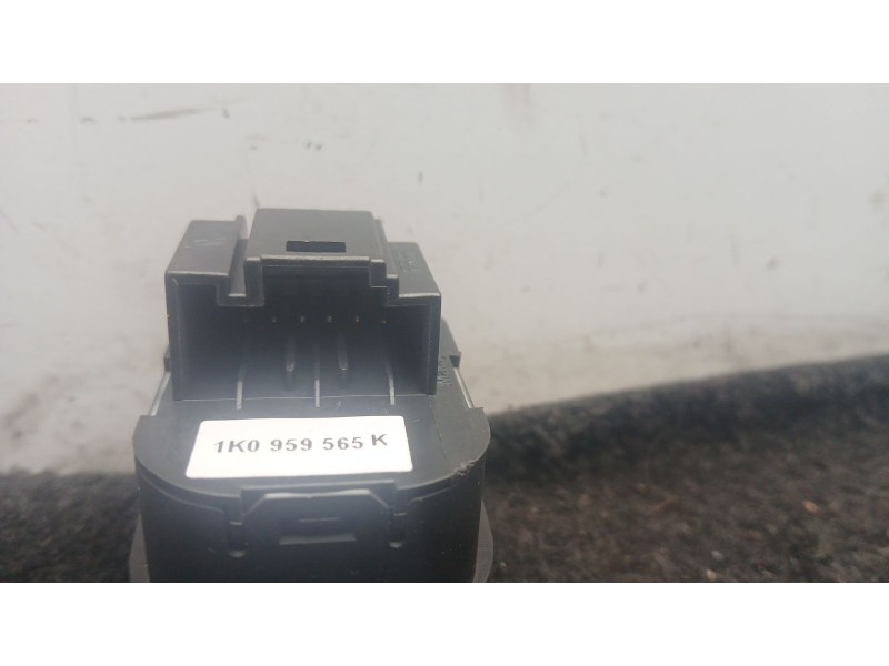 Recambio de mando retrovisor para volkswagen golf vi (5k1) 1.6 tdi referencia OEM IAM 1K0959565K  