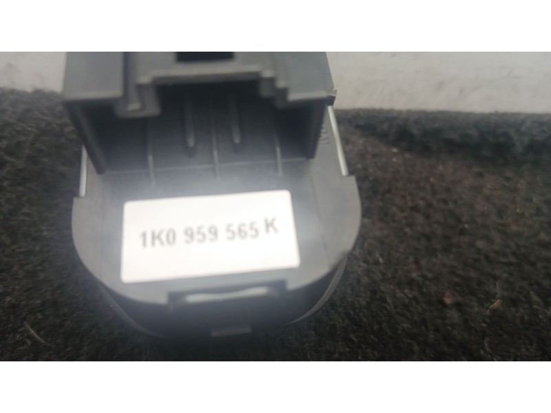 Recambio de mando retrovisor para volkswagen golf vi (5k1) 1.6 tdi referencia OEM IAM 1K0959565K  