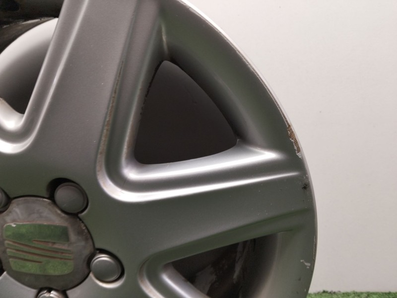 Recambio de llanta para seat toledo iii (5p2) 1.9 tdi referencia OEM IAM 5P0601025E  16´´PULGADAS
