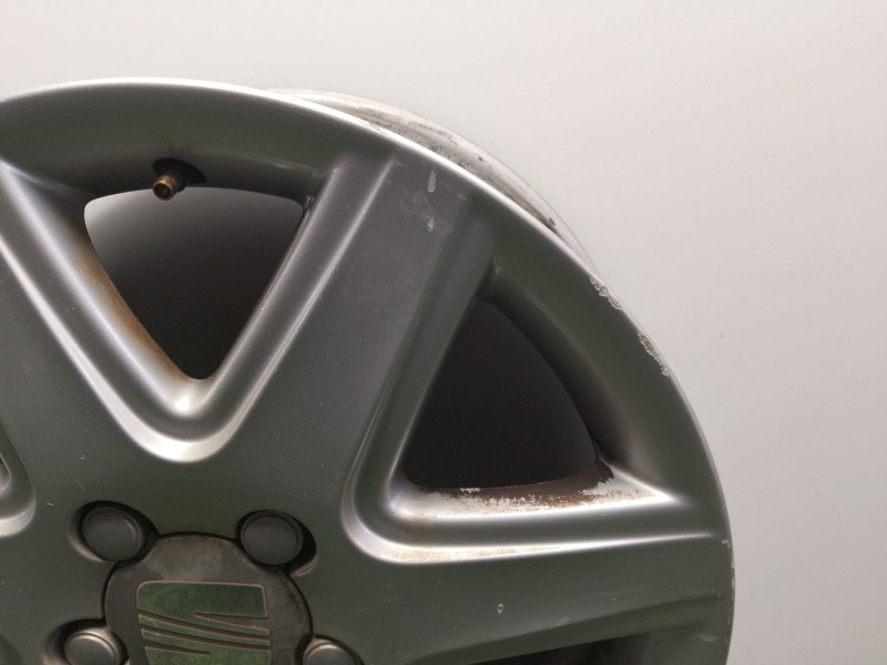 Recambio de llanta para seat toledo iii (5p2) 1.9 tdi referencia OEM IAM 5P0601025E  16´´PULGADAS