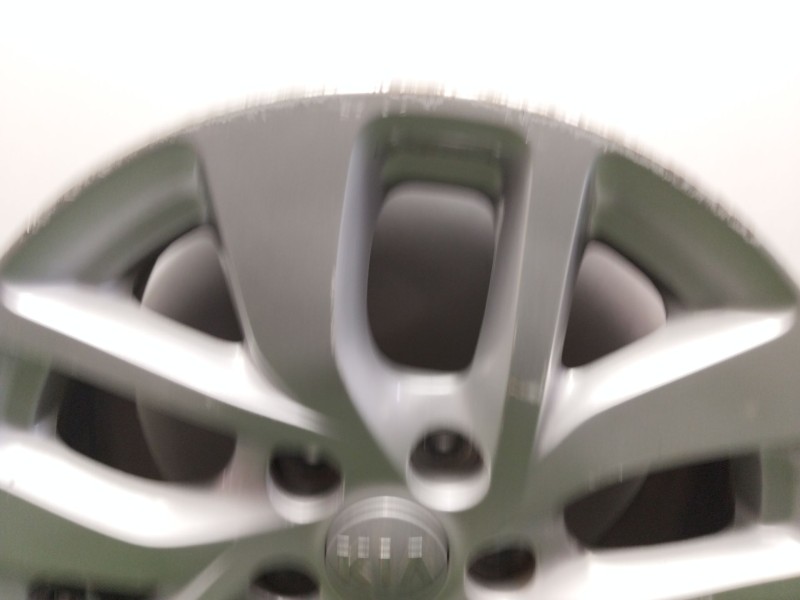 Recambio de llanta para kia carens iv 1.6 gdi referencia OEM IAM 52910A4650  16´´PULGADAS