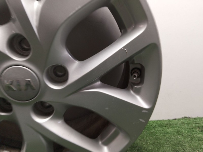Recambio de llanta para kia carens iv 1.6 gdi referencia OEM IAM 52910A4650  16´´PULGADAS