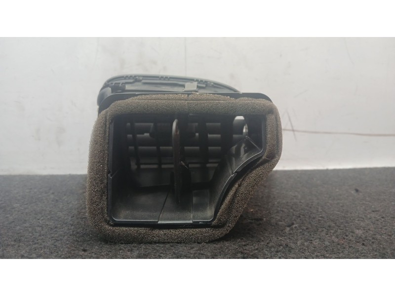 Recambio de aireador delantero izquierdo para volkswagen golf vi (5k1) 1.6 tdi referencia OEM IAM 5K0819703 - 5K0819709  