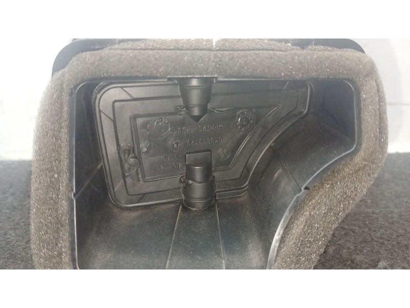 Recambio de aireador delantero izquierdo para volkswagen golf vi (5k1) 1.6 tdi referencia OEM IAM 5K0819703 - 5K0819709  